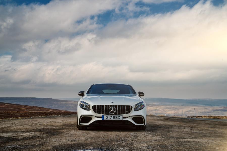  Mercedes-AMG S63 4Matic+ Coupe (C217) 2018 года  (UK) (фото 14 из 38)